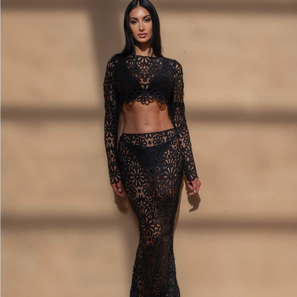 Elegant Black Lace Two-Piece Set